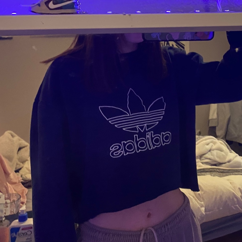 cropped navy blue adidas crew neck